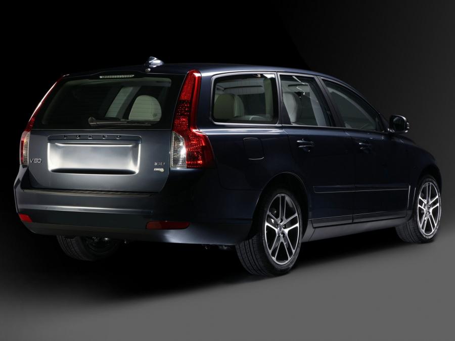  Volvo V50 Polar 2009 года  (фото 2 из 7)